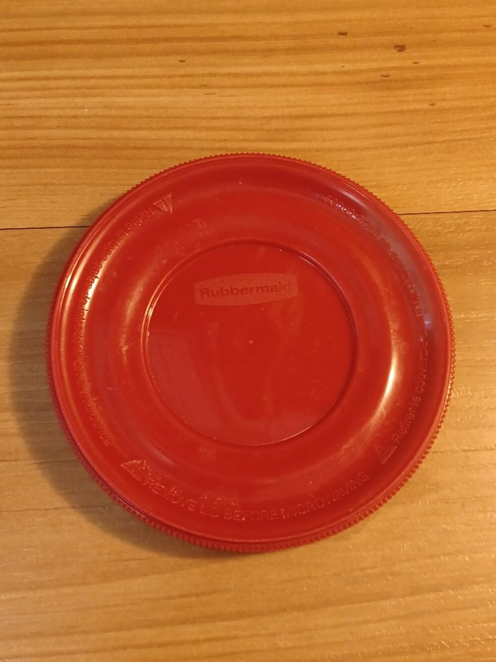 Rubbermaid Round Red Screw- On Replacement Lid Only # 10Q7